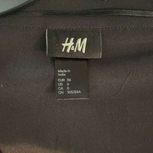 H&M silky dress - Picture 3 of 3